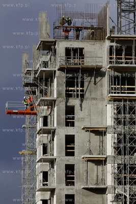 Budowa drugiego z wiezowcow Albatros Towers na gdanskim...