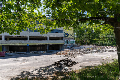 Rozbiórka dawnego Centrum Logistyki Poczty Polskiej...