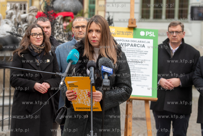 Gdańsk, Długi Targ. Wspólna konferencja przedstawicieli...