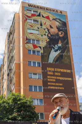 Gdańsk, ul. Warneńska 4. Mural upamiętniający Rafała...