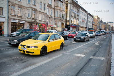 Gdansk. Protest kierowcow przeciwko rosnacym cenom...