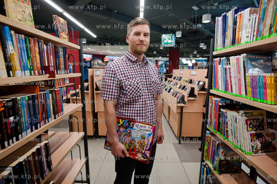 Gdansk. Biblioteka Manhattan w CH Manhattan. Kolekcja...