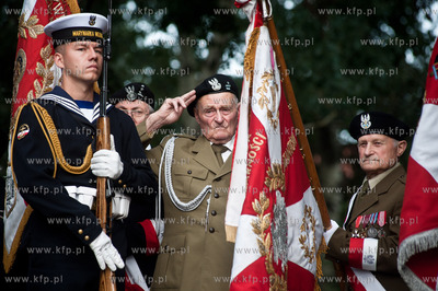 Gdansk. Targ Rakowy. Pomnik  Polskiego Panstwa Podziemnego....