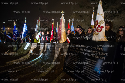 Gdynia. Obchody 45. rocznicy Grudnia '70. Apel poleglych...