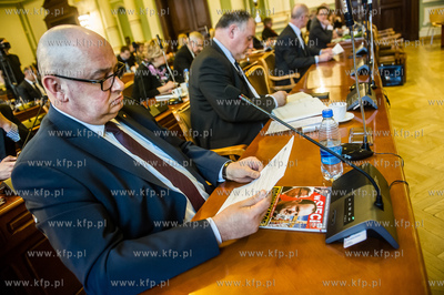 Gdansk. Nowy Ratusz. XXXVI Sesja Rady Miasta Gdanska....