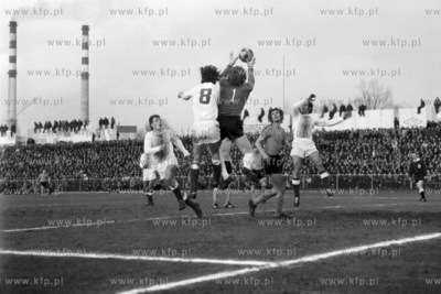 Polfinaly Pucharu Polski w pilce noznej. Mecz Stoczniowiec...