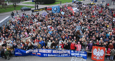 Gdynskie urodziny Niepodlelej. Zdjecie mieszkancow...