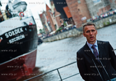Gdansk, taras Polskiej Filharmonii Baltyckiej. Konferencja...