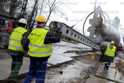 Transport okretu podwodnego typu Kobben o wadze 370...