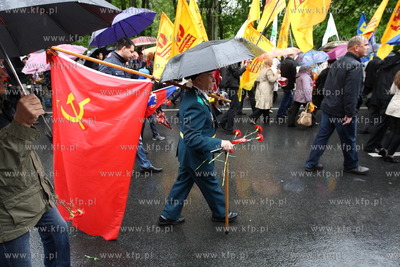 Kaliningrad , Rosja 09.05.2014 Parada na Placu Zwyciestwa...