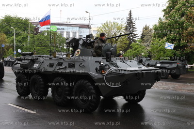 Kaliningrad , Rosja 09.05.2014 Parada na Placu Zwyciestwa...