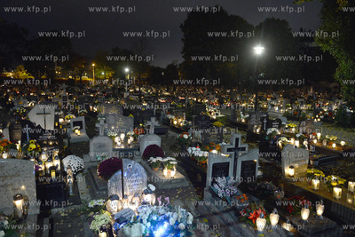 Cmentarz w Redzie przy ul. Gdanskiej. 
31.10.2020
Fot....