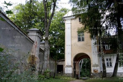 Dawna letnia rezydencja biskupów warmińskich w Smolajnach,...