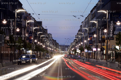 Gdynia, ul. Swietojanska. 19.06.2006 fot. Wojtek Jakubowski...