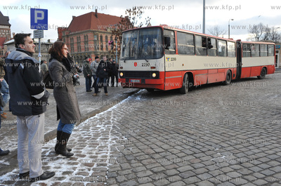 Pozegnanie z autobusem miejskim Ikarus w Gdansku. Przez...