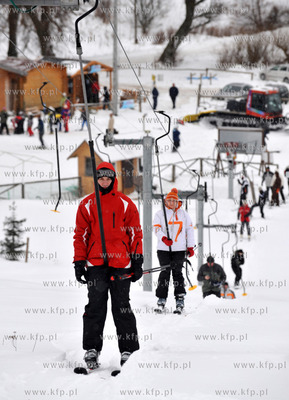 Stok narciarski w Przywidzu na Kaszubach. Na miejscu...