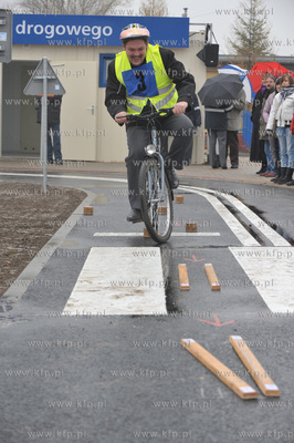 Otwarcie nowoczesnego miasteczka ruchu drogowego, ktore...