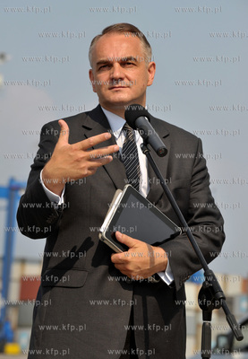 Wizyta wicepremiera Waldemara Pawlaka w gdanskim terminalu...