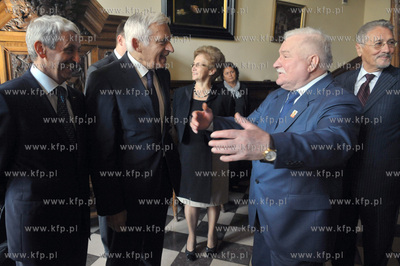 Dwor Artusa w Gdansku. Uroczystosc wreczenia Nagrody...