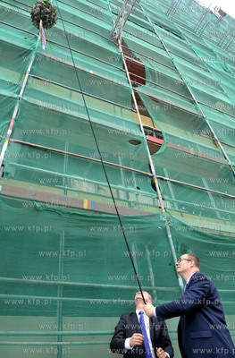 Gdansk, Wrzeszcz, al. Grunwaldzka. Uroczystosc zawieszenia...