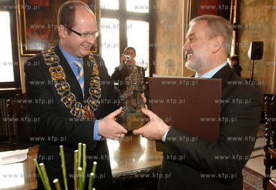 Wreczenie Nagrod Heweliusza. Tegoroczymi laureatami...