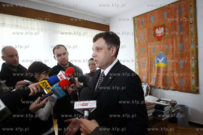 Sopot. Sesja Rady Miasta. Nz Jacek Karnowski rozmawia...