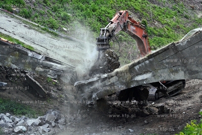 Wyburzanie Mostku Weisera na gdanskiej Strzyzy. 
05.06.2013
fot....