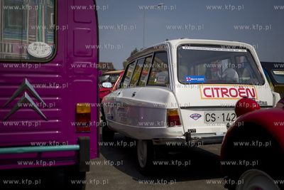 Gdańsk. Samochody marki citroen ze Światowego Zlotu...