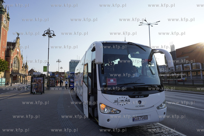 Gdańsk, okolice Dworca Głównego PKP.  Pomorze jedzie...