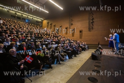 Gdańsk, ECS. 30-lecie Fundacji Sprawni Inaczej. Nz....