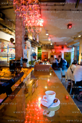 Sopot. Restauracja, bar Spoldzielnia Literacka
09.08.2011
fot....