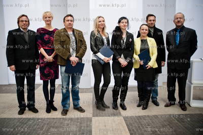 Gdynia. Magazyn Tranzytowy Dworca Morskiego. Ogloszenie...