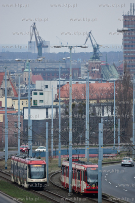 Gdansk Tramwaj ZKM na Al. Armii Krajowej.
19.04.2013
fot....