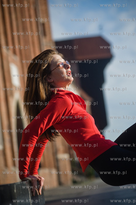 Gdansk. Dlugie Pobrzeze. Aktorka z Gdanska, mieszkajaca...