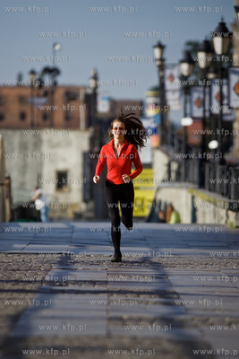 Gdansk. Dlugie Pobrzeze. Aktorka z Gdanska, mieszkajaca...
