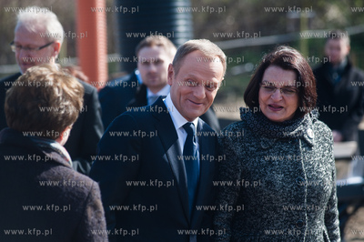 Gdansk. Uroczystosc wmurowania kamienia wegielnego...