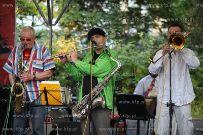 Muzeum w Sopocie. Koncert. Wojtek Staroniewicz ze swoim...