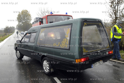 Borzytuchom pod Bytowem. W czolowym zderzeniu dwoch...