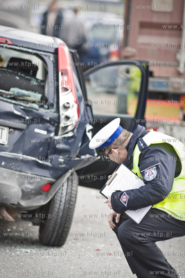 Gdynia. Estakada Kwiatkowskiego, zjazd na ul. Morska....