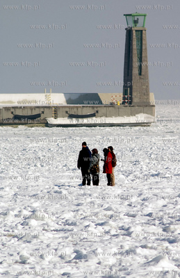 Dyrektor Urzedu Morskiego w Gdyni wydal decyzje karania...