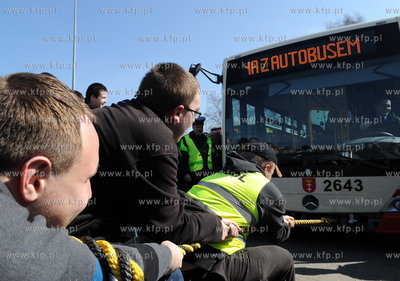 Gdansk Brzezno, ul. Czarny Dwor. Festyn komunikacyjny...