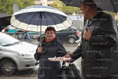 Slupsk. Kandydat na posla z list KWW Kukiz'15 Radoslaw...