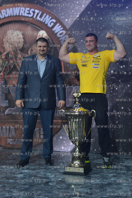 XV edycja Pucharu Swiata Zawodowcw w Armwrestlingu...