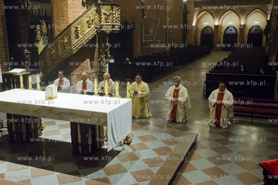 Msza Wieczerzy Pańskiej w Wielki Czwartek  inny niż...