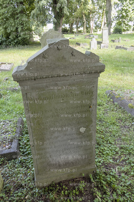 Największy w Polsce, wpisany w 1988 roku do rejestru...