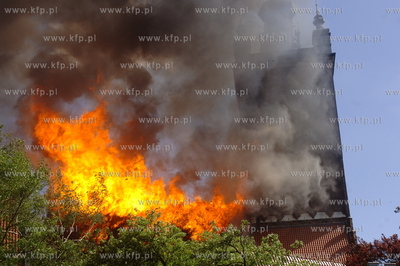 Pozar kosciola sw Katarzyny w Gdansku.
22.05.2006
Fot....