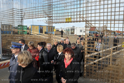 Banino, ul. Tuchomska. Uroczystosc wmurowania kamienia...