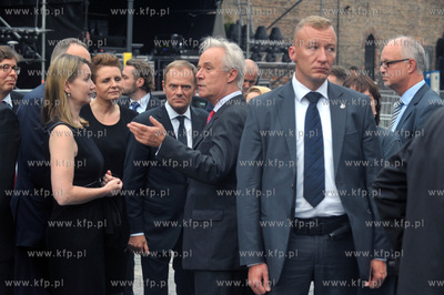 Otwarcie Teatru Szekspirowskiego w Gdansku. Po ogloszeniu...