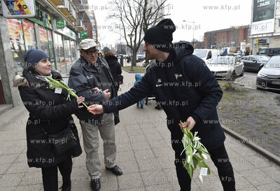 Gdańsk, ul. Jana Heweliusza. Piłkarze Lechii Gdańsk...