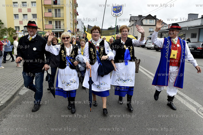XIX Światowy Zjazd Kaszubów odbył się w Rumi. Przemarsz...